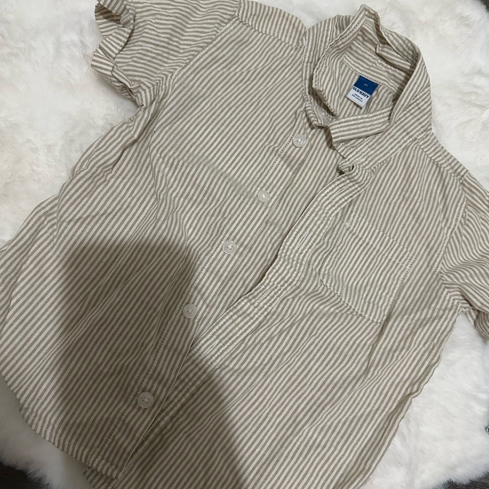 Old Navy Tan Casual Button Down Shirt Relaxed Fit